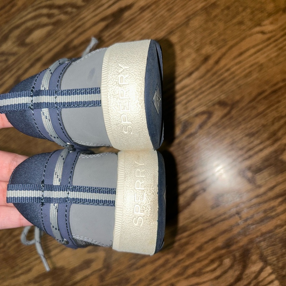 Sperrys - Picture 4 of 5